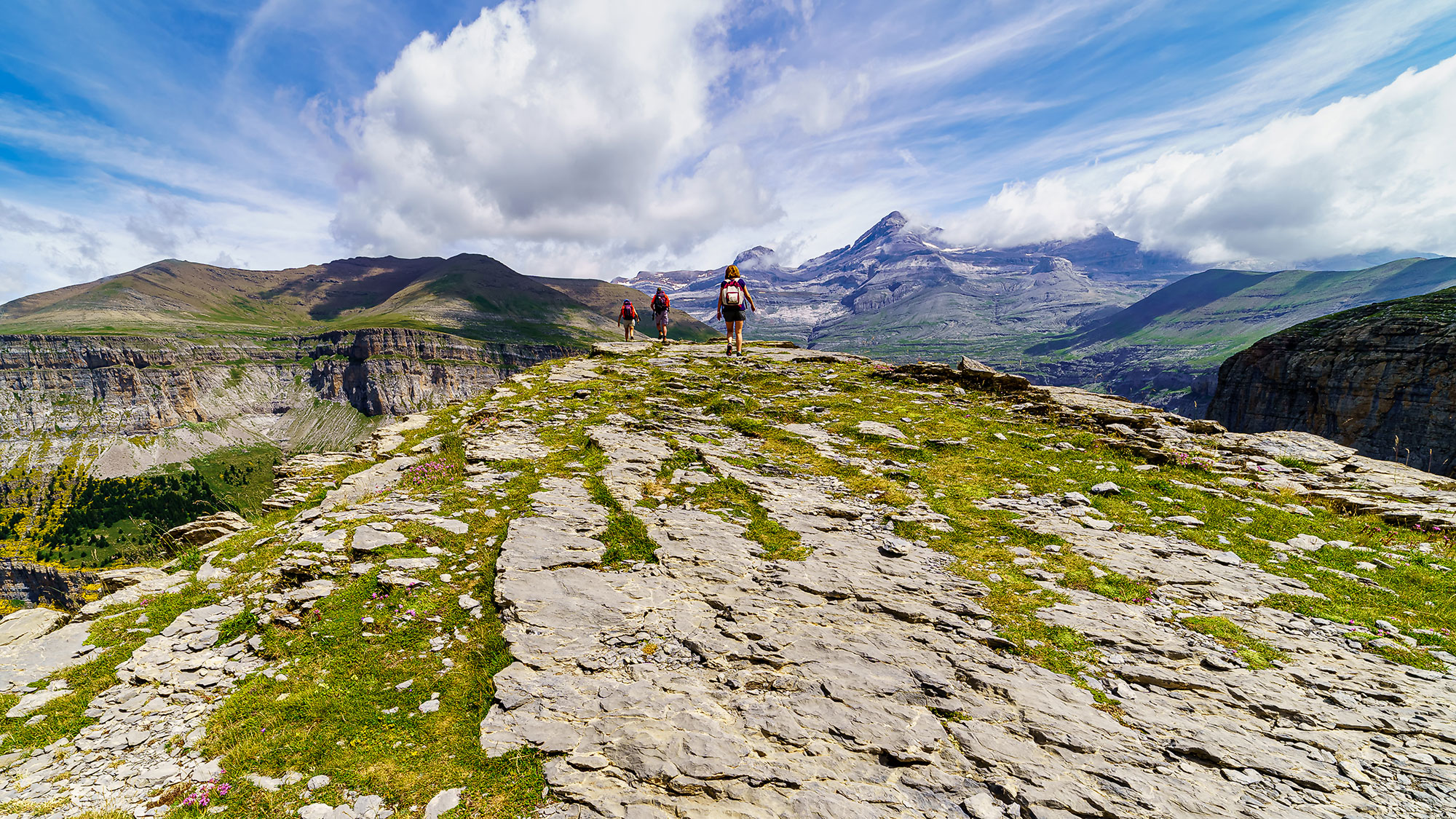 tourisme-famille-hautes-pyrenees